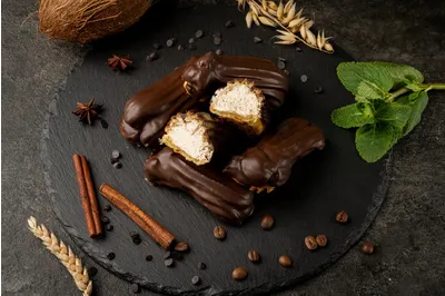 Тістечко Заварне з вершками та ірискою